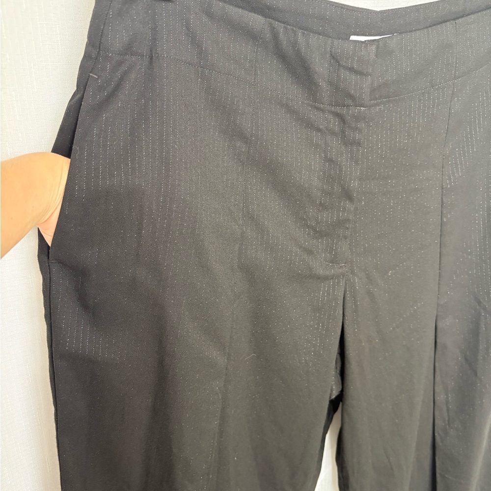Brand-new Women's Black wide leg Pants pleated leg design - Picture 3 of 8